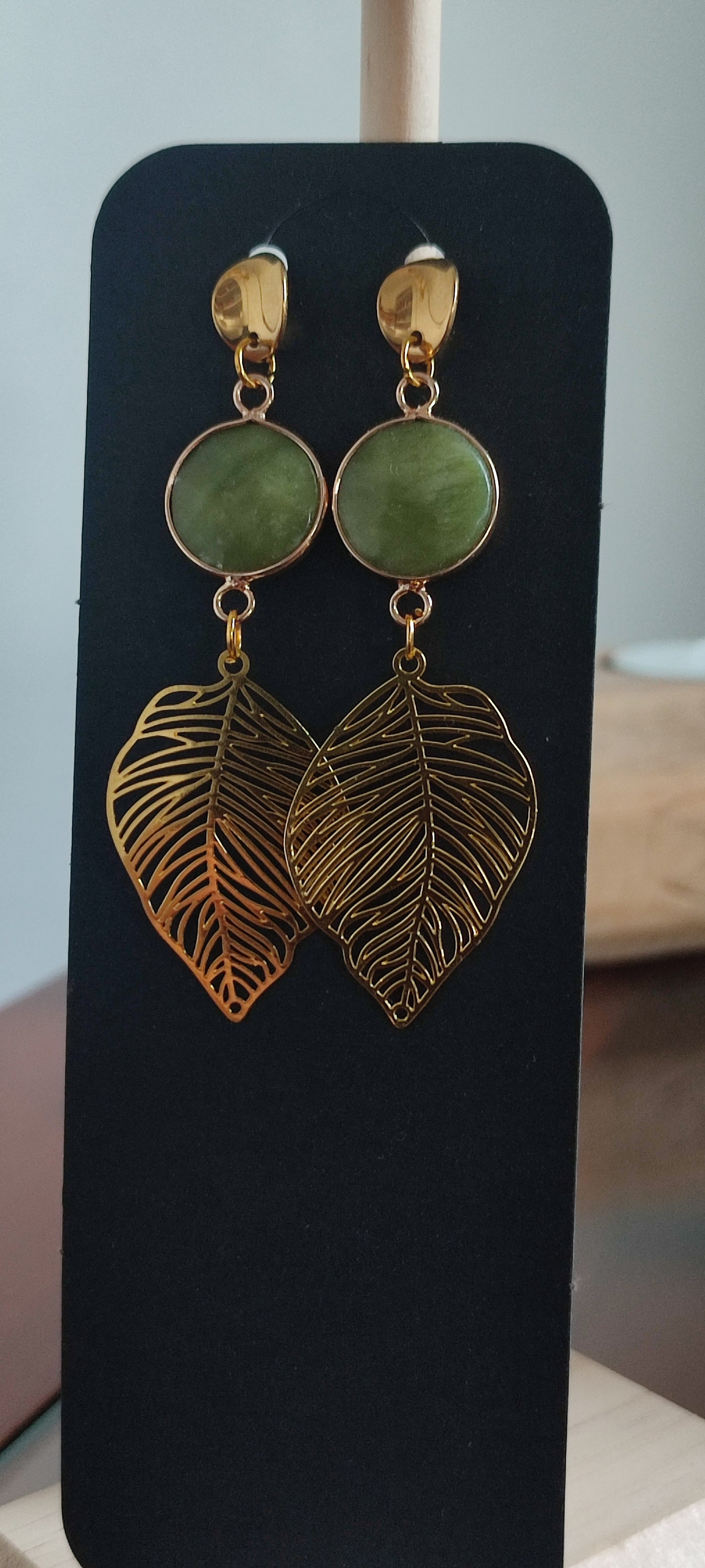 Boucles d'oreilles florales, pierres peridots